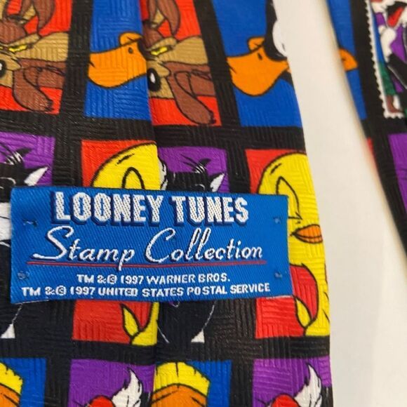 1997 Looney Tunes stamp collection tie bugs bunny tweety - Picture 2 of 2